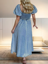Load image into Gallery viewer, Off-Shoulder Balloon Sleeve Denim Dress