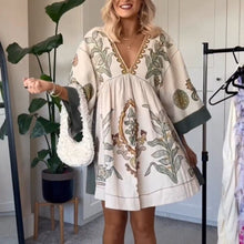 Load image into Gallery viewer, Green Embroidered Loose Mini Tunic Dress