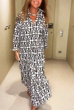 Load image into Gallery viewer, Black and White Print Long Sleeves Midi Dress