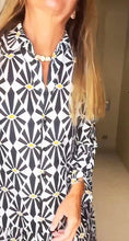 Load image into Gallery viewer, Black and White Print Long Sleeves Midi Dress
