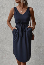 Load image into Gallery viewer, Essential V-neck Sleeveless Pockets Midi Dress