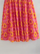 Load image into Gallery viewer, Red Print Smocked Midi Dress