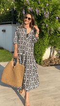 Load image into Gallery viewer, Black and White Print Long Sleeves Midi Dress