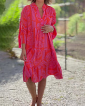 Load image into Gallery viewer, Pink Floral Print Tiered Loose Mini Dress
