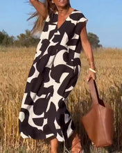 Load image into Gallery viewer, White and Black Print Loose Maxi Dress