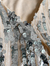 Load image into Gallery viewer, Wrap Sequin Decor Lantern Sleeve Top