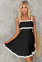 Load image into Gallery viewer, Contrast Trim Square Neck Mini Dress
