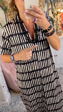 Load image into Gallery viewer, Boho V-neck Short Sleeve Maxi Dress
