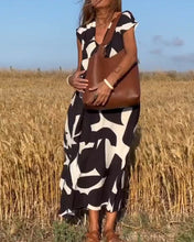 Load image into Gallery viewer, White and Black Print Loose Maxi Dress
