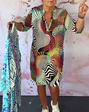 Load image into Gallery viewer, Printed Short Sleeve Mini Dress
